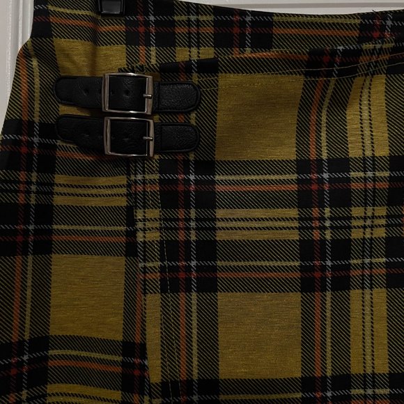 Plaid Yellow and Black Women's Skirt - Picture 2 of 8